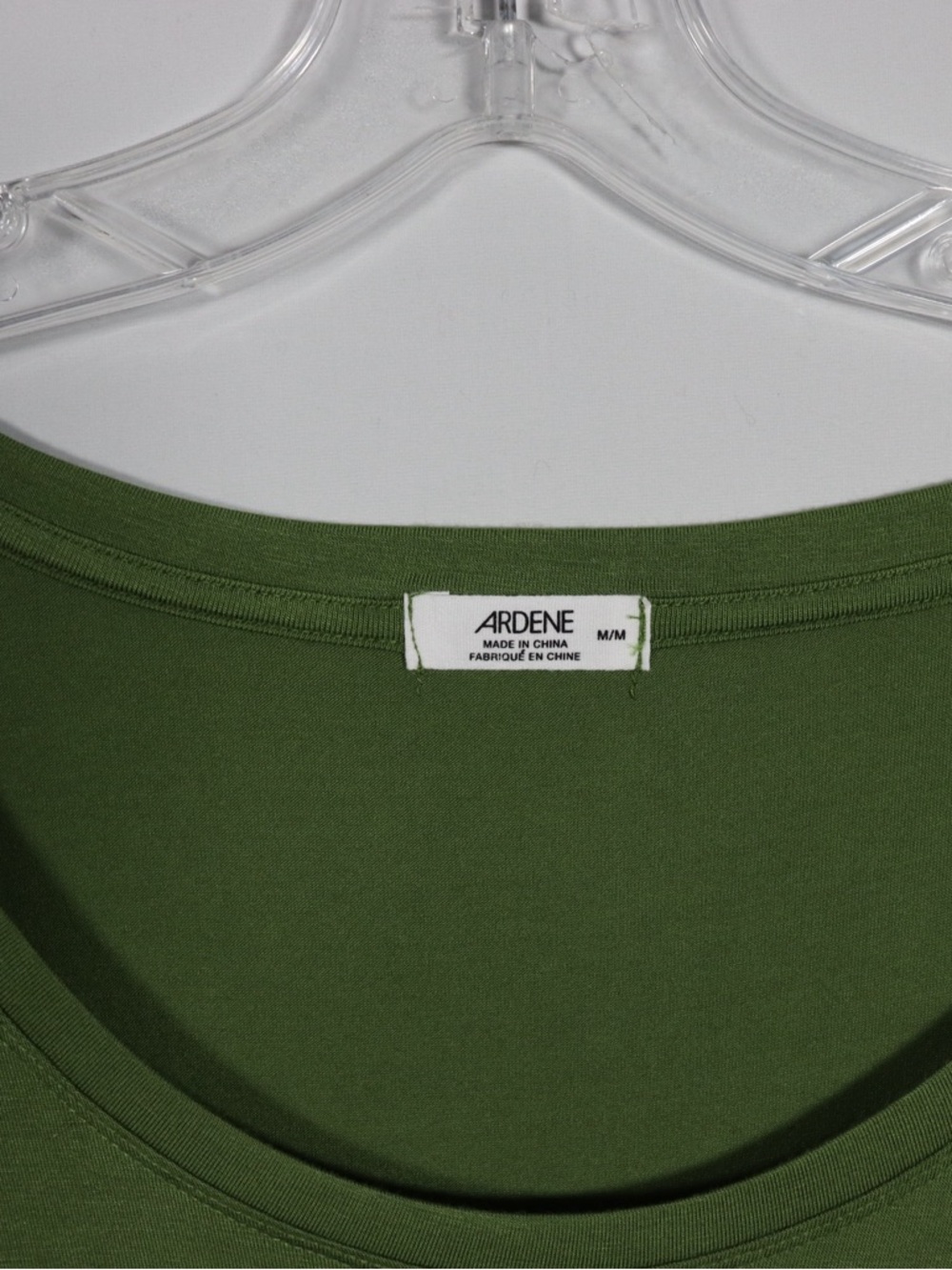 Ardene Cropped T-Shirt Women’s Medium Green Basic Tee NWT Casual - Picture 5 of 9